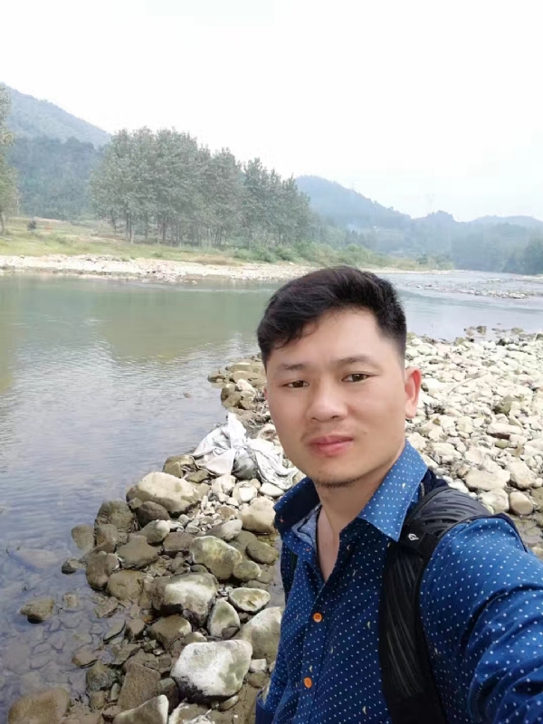 未来可期的第一张照片--连云港相亲服务中心