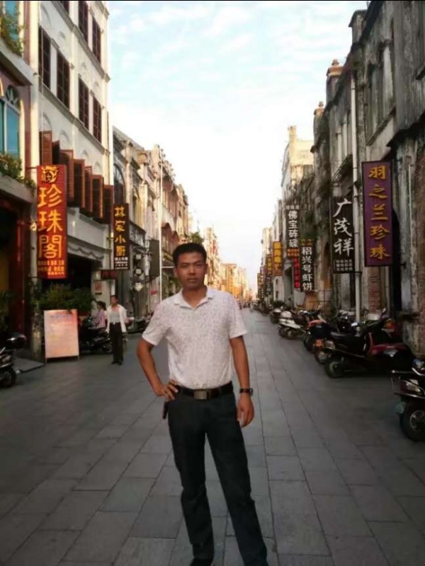 爱生活爱健康的第一张照片--连云港相亲服务中心