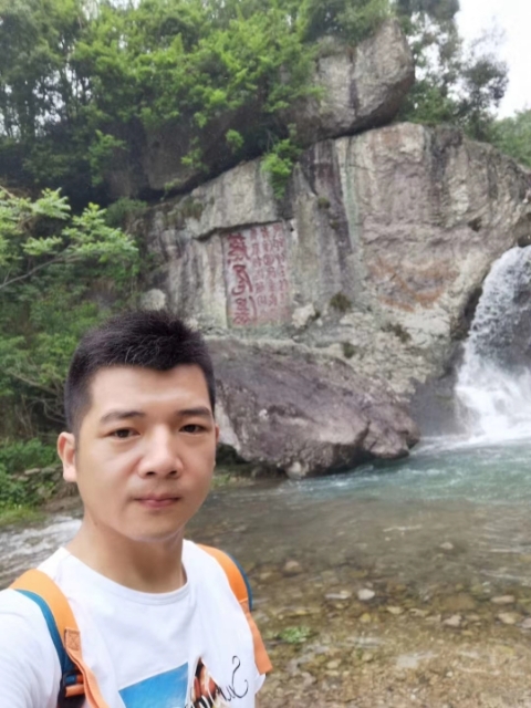 愿得一人心的第一张照片--连云港相亲服务中心