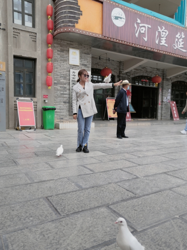 艳艳的第一张照片--连云港相亲服务中心