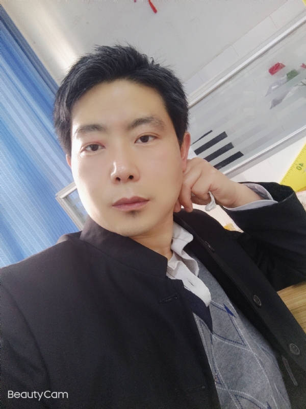 铜豌豆的第一张照片--连云港相亲服务中心