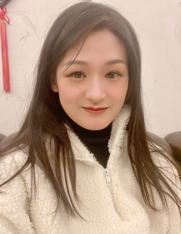 盧盈穎的第二张照片--连云港相亲服务中心