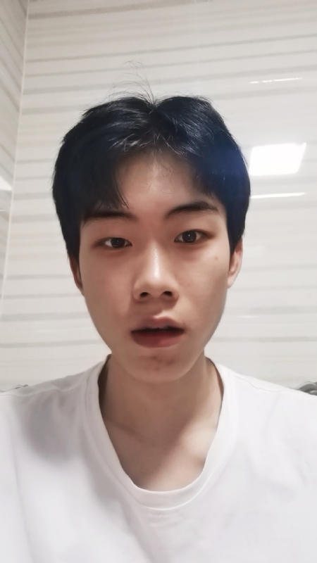 嘿的第二张照片--连云港相亲服务中心