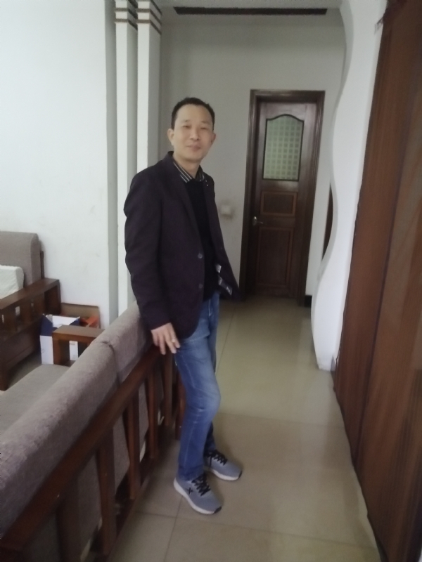 相亲相爱的第二张照片--连云港相亲服务中心