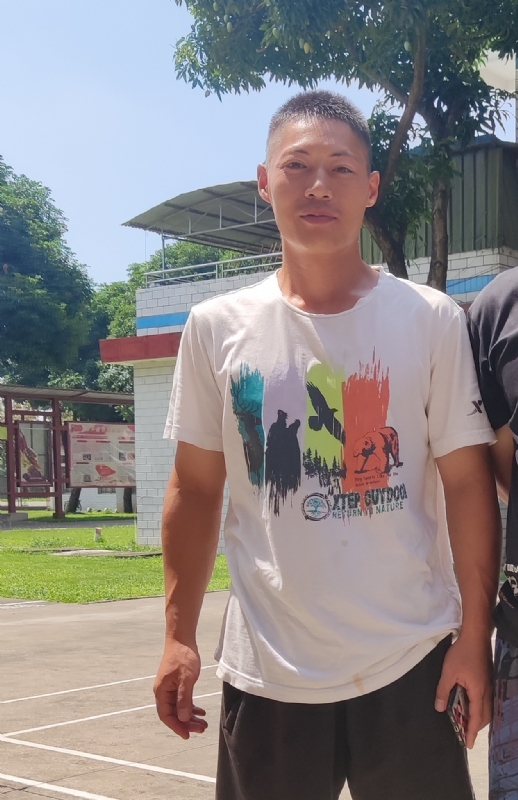 孤鹰的第一张照片--连云港相亲服务中心