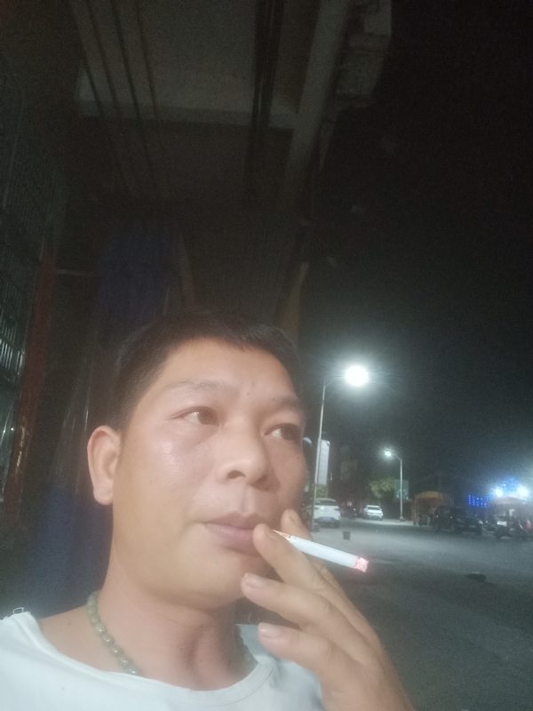 善解人意的第二张照片--连云港相亲服务中心