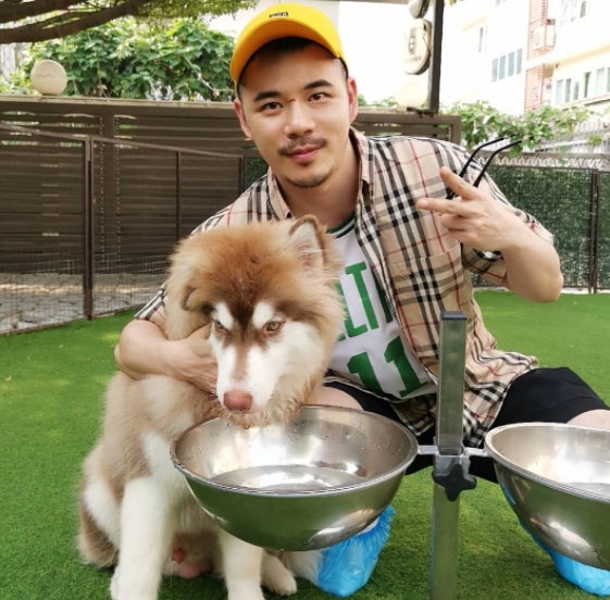 坚持的第一张照片--连云港相亲服务中心