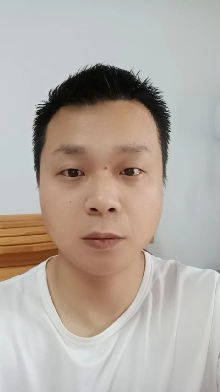 阳光的第一张照片--连云港相亲服务中心