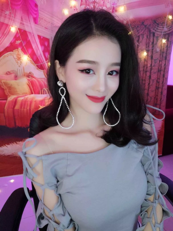 Cici的第三张照片--连云港相亲服务中心