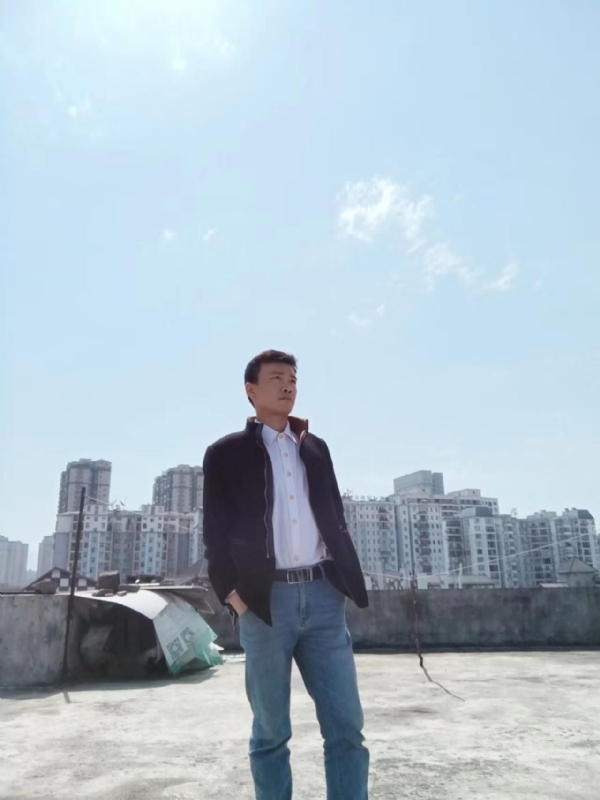 蓝色心情的第一张照片--连云港相亲服务中心