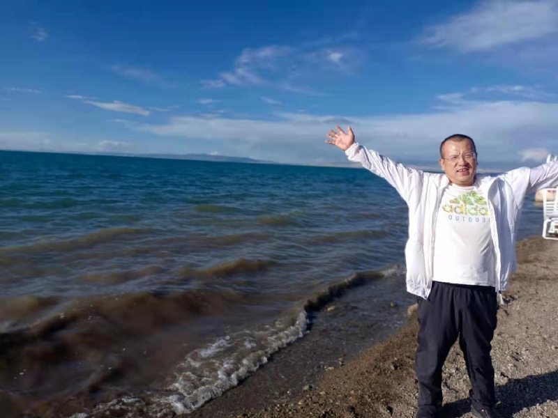 蜜蜂的第一张照片--连云港相亲服务中心