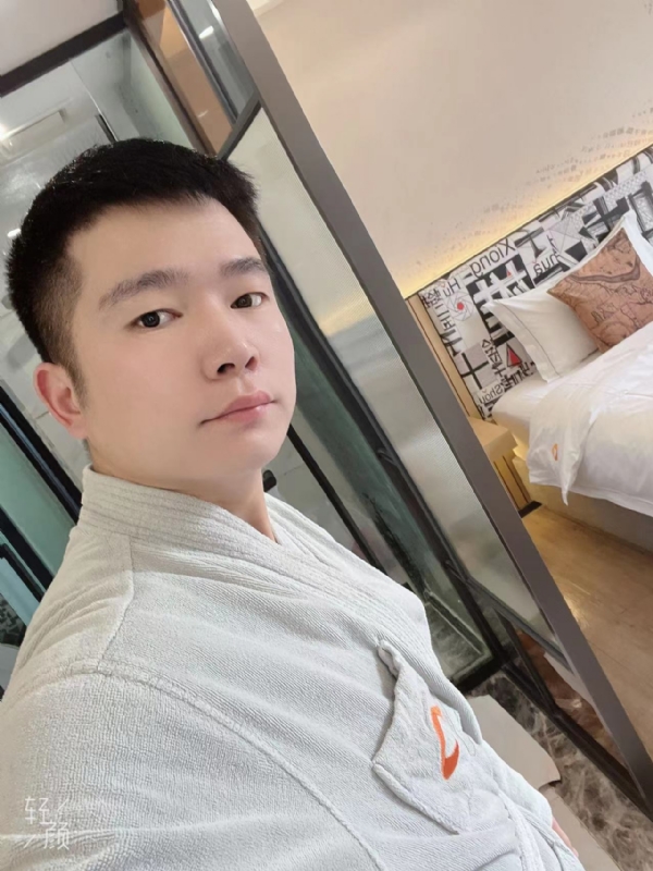 绿帽的第一张照片--连云港相亲服务中心