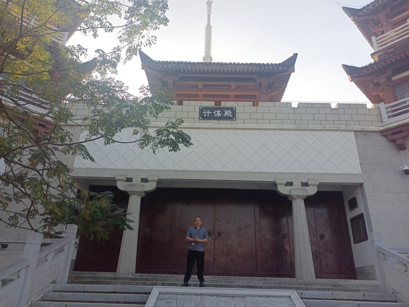 春夏秋冬的第一张照片--连云港相亲服务中心