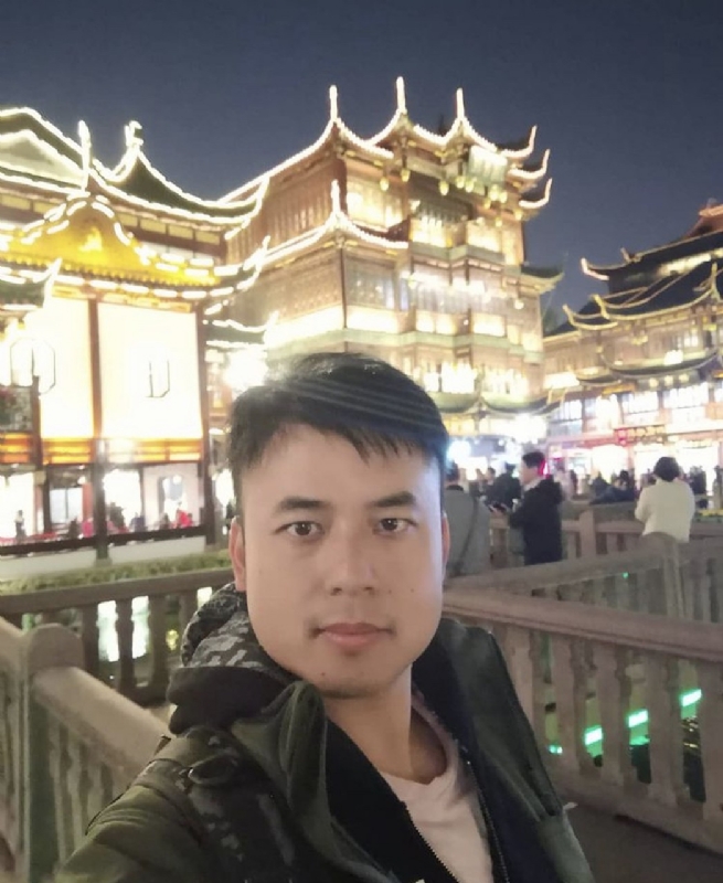 何先生he的第一张照片--连云港相亲服务中心