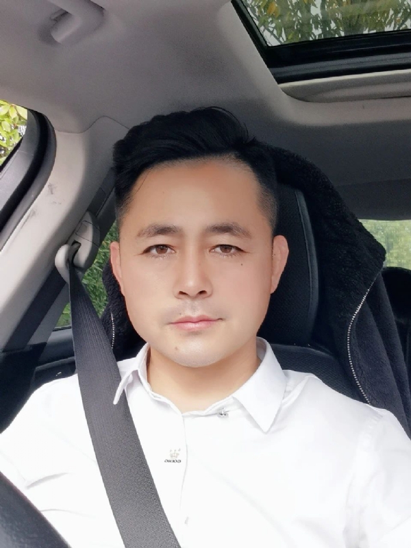 阿华大人的第一张照片--连云港相亲服务中心