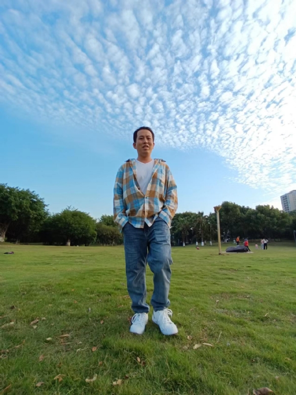 曹先生的第三张照片--连云港相亲服务中心