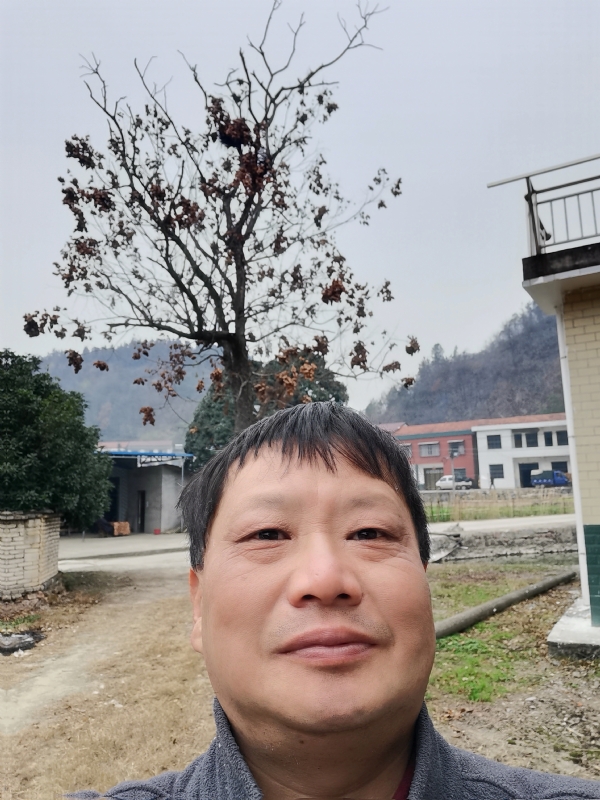 苏众青春冲浪的第二张照片--连云港相亲服务中心