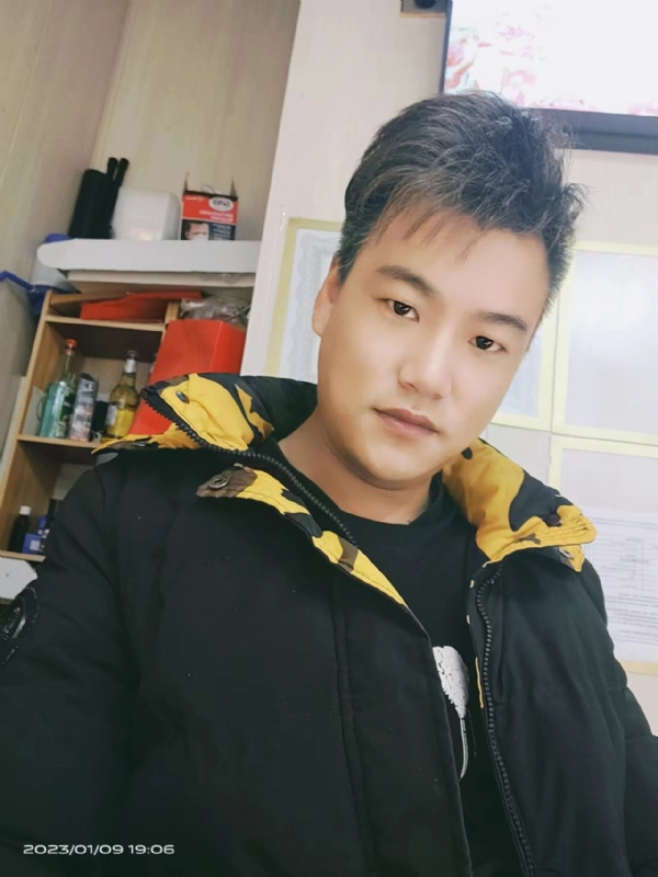 孤酒枕愁眼眠的第二张照片--连云港相亲服务中心