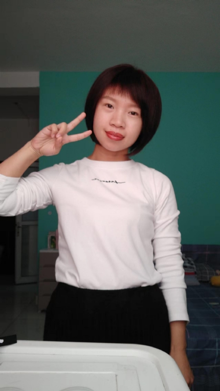 向日葵的第一张照片--连云港相亲服务中心