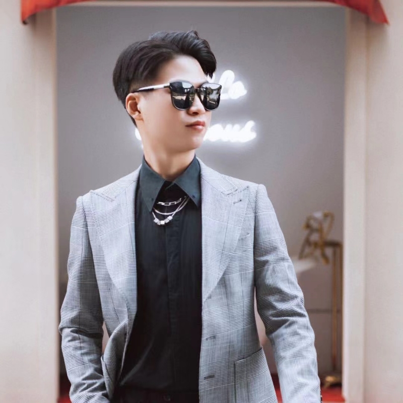 苟逸飞48的第一张照片--连云港相亲服务中心