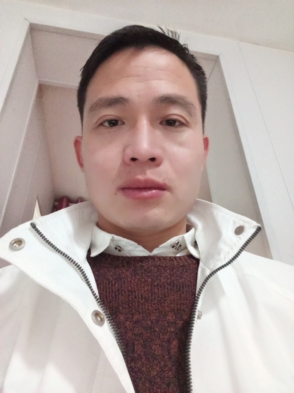 忧伤还是快乐的第一张照片--连云港相亲服务中心