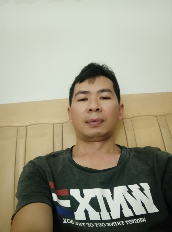 小伙子的第四张照片--连云港相亲服务中心