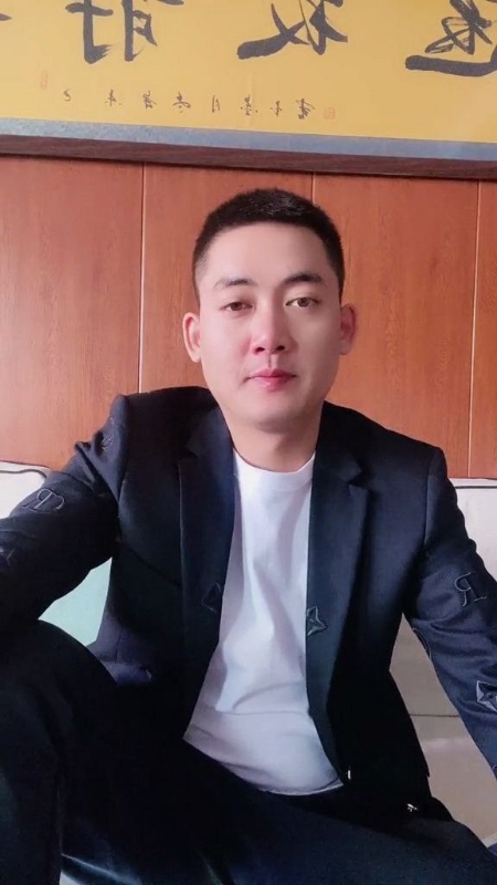 李泽胜的第一张照片--连云港相亲服务中心