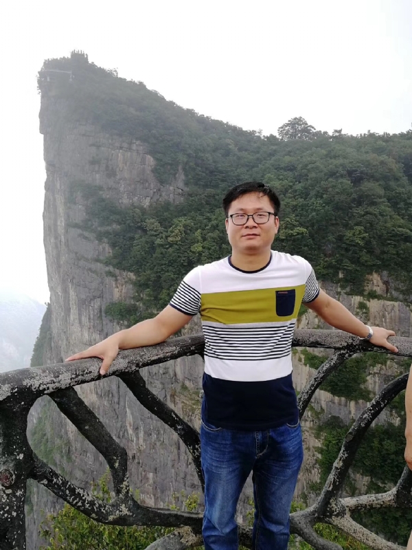 江汉的第一张照片--连云港相亲服务中心