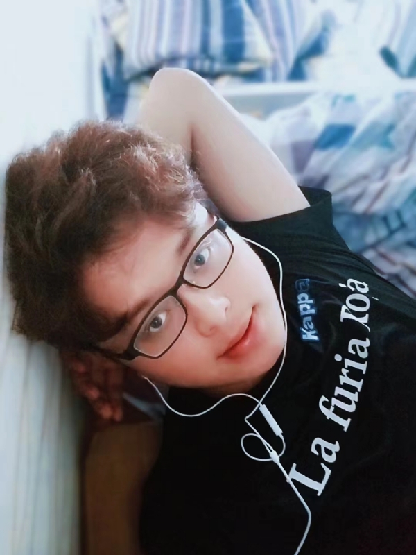 默铭芷的第一张照片--连云港相亲服务中心