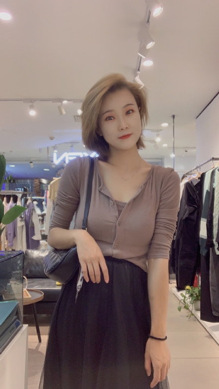 大婷子的第一张照片--连云港相亲服务中心