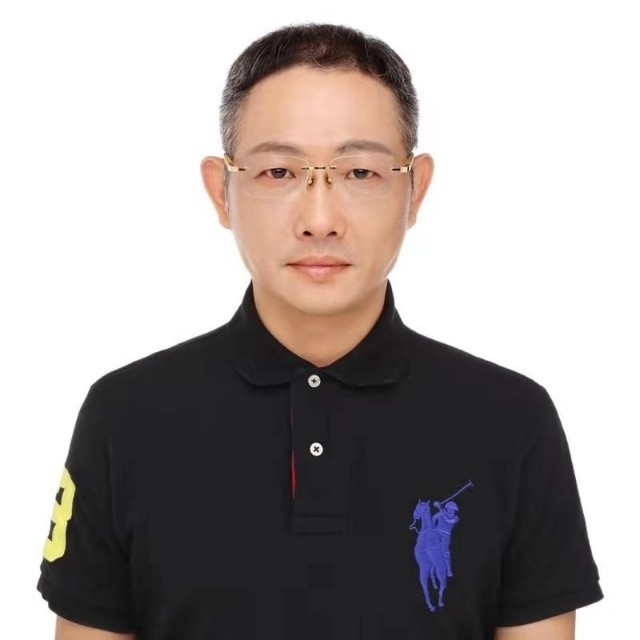 邱先森的第一张照片--连云港相亲服务中心