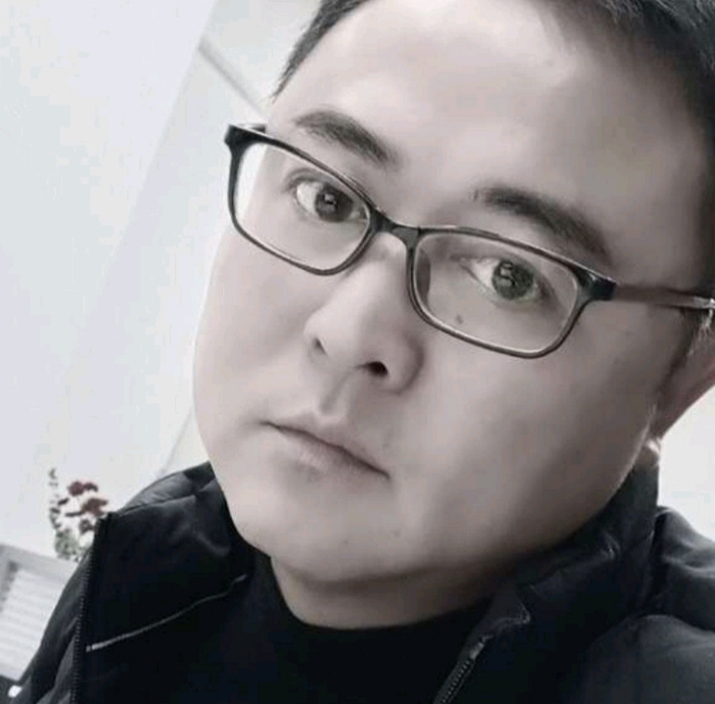 小石头的第二张照片--连云港相亲服务中心