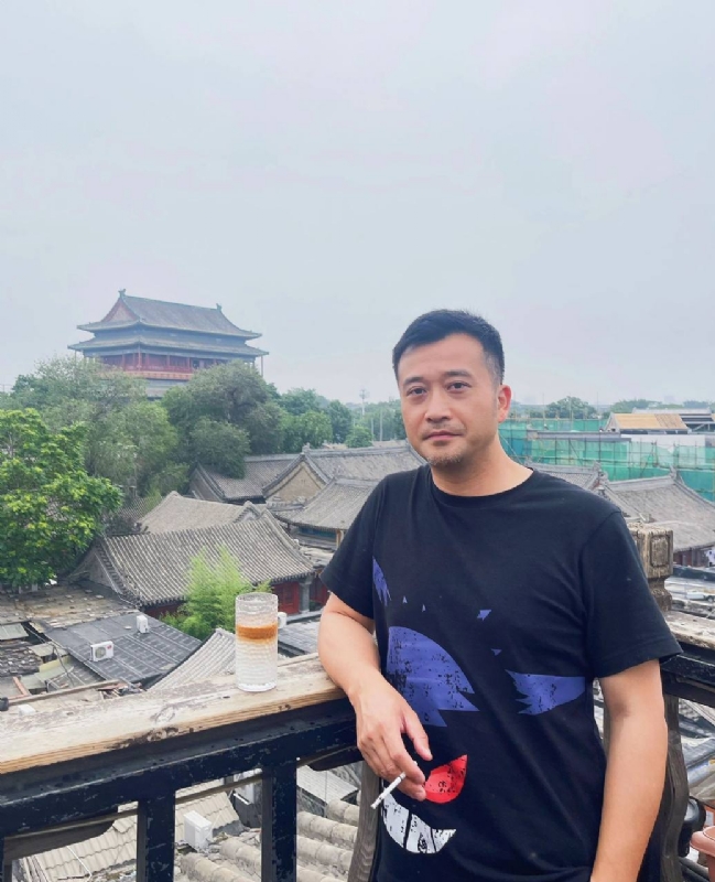 生而为人的第二张照片--连云港相亲服务中心