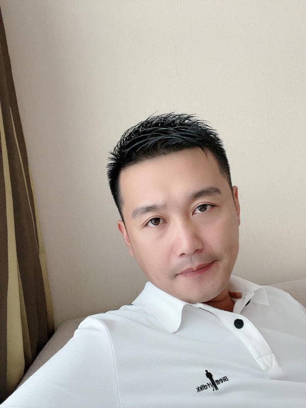 笑望人非的第一张照片--连云港相亲服务中心