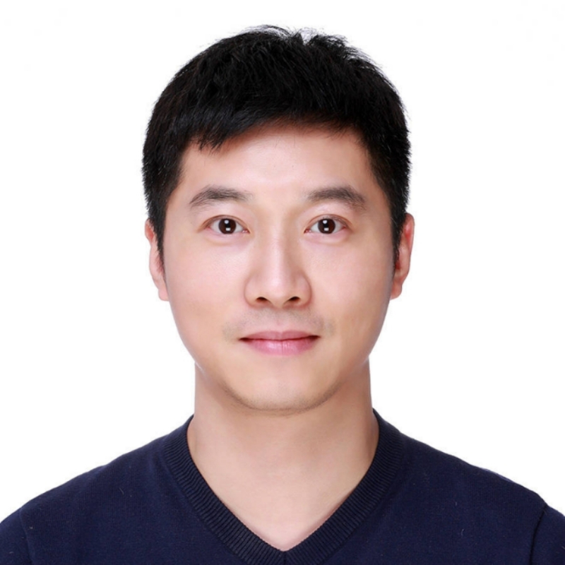 大手牵小手的第一张照片--连云港相亲服务中心