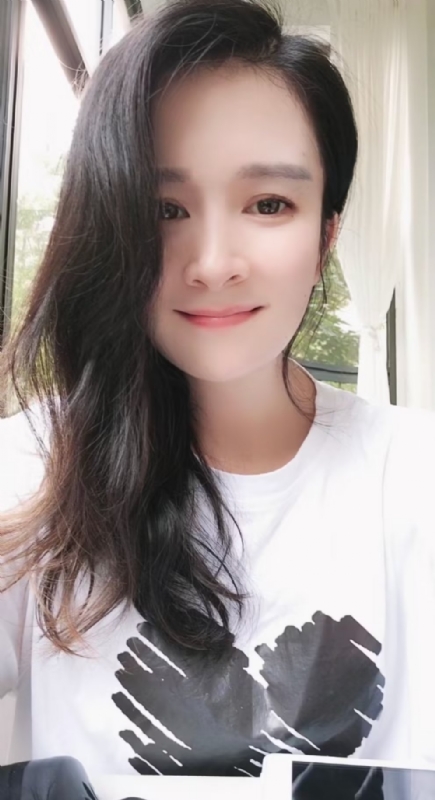 晨曦的第一张照片--连云港相亲服务中心