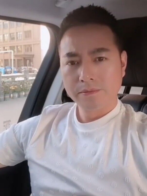 勿忘初心的第一张照片--连云港相亲服务中心