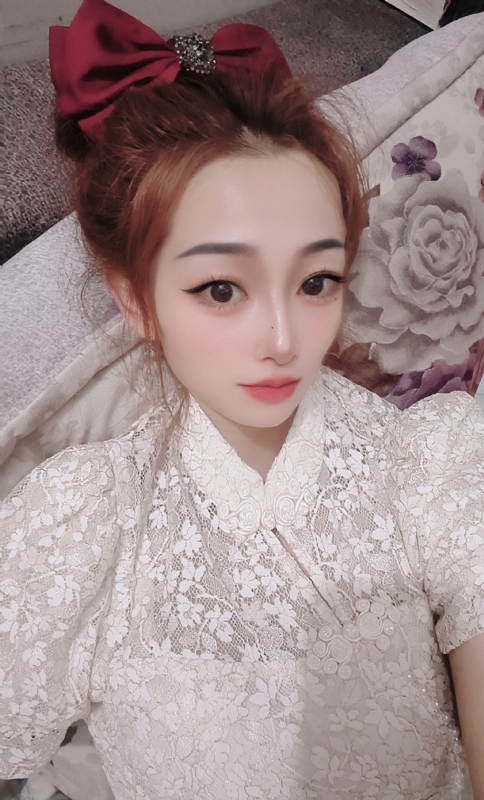 有缘千里来相会的第一张照片--连云港相亲服务中心