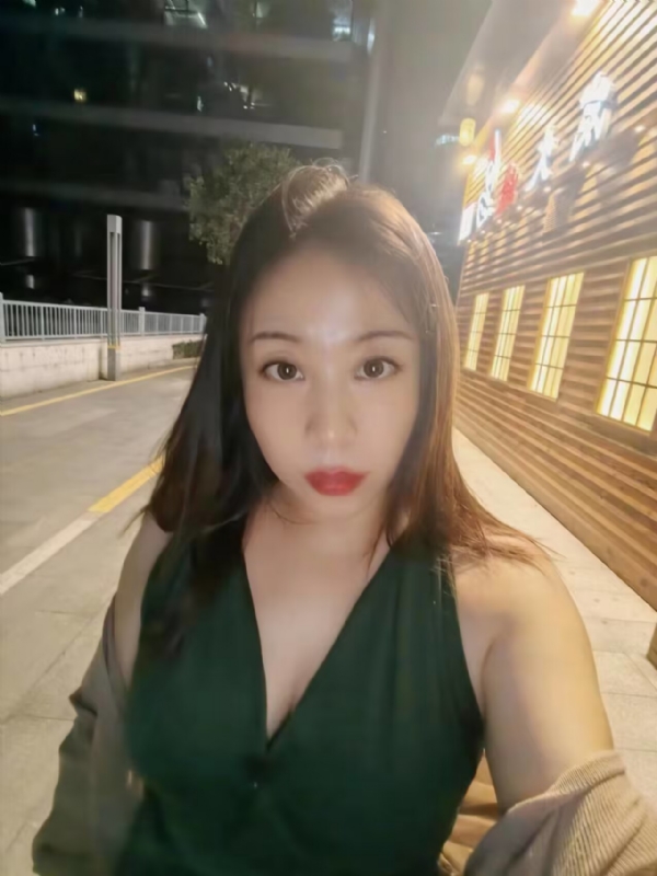 叶子青青的第三张照片--连云港相亲服务中心