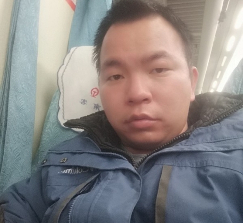 淡定的第一张照片--连云港相亲服务中心