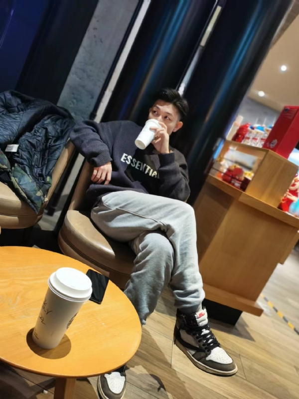 LAZY的第一张照片--连云港相亲服务中心