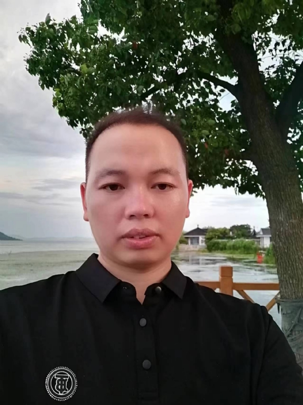 一起说晚安的第一张照片--连云港相亲服务中心