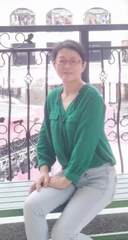 丽华的第一张照片--连云港相亲服务中心