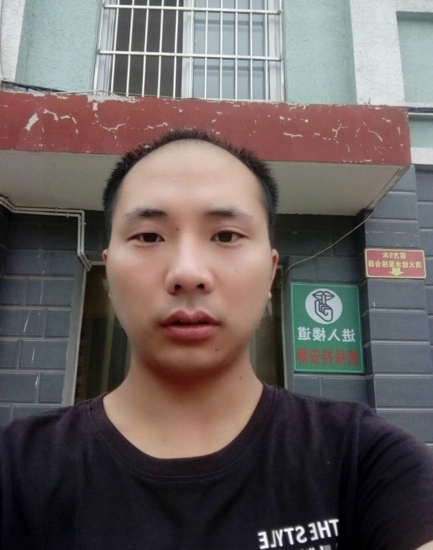 亮亮的第一张照片--连云港相亲服务中心