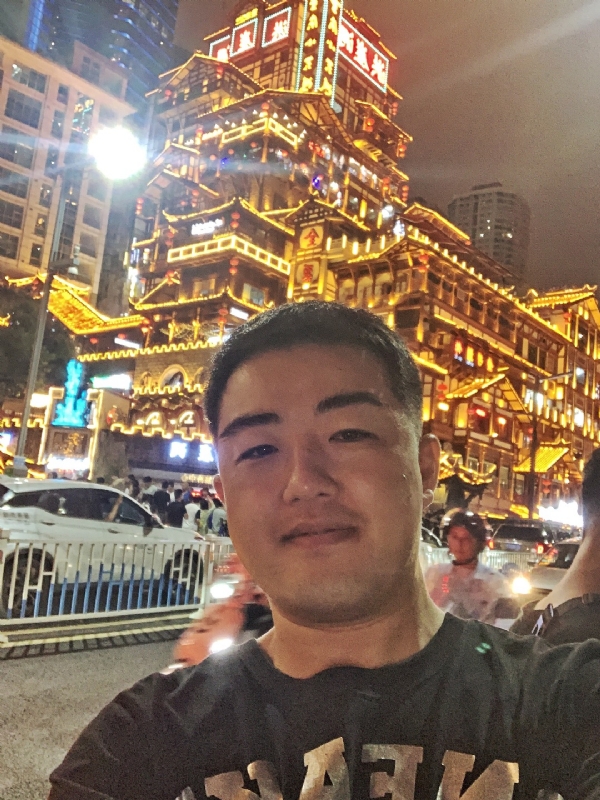 钢铁侠的第一张照片--连云港相亲服务中心