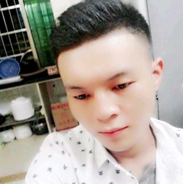 子龙的第一张照片--连云港相亲服务中心