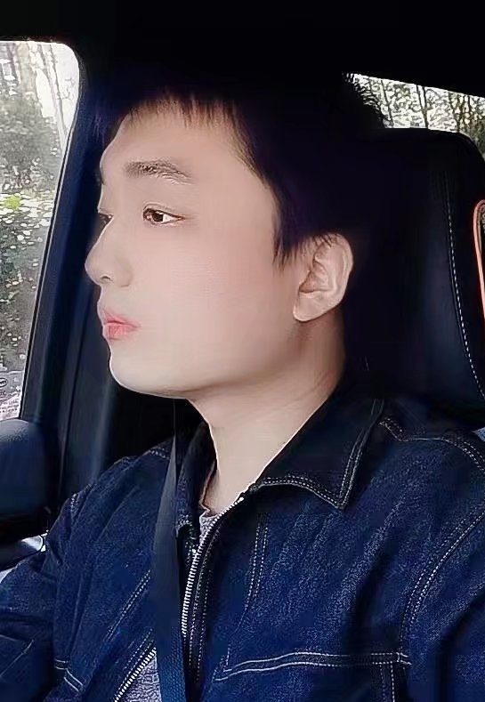 凉锦年的第一张照片--连云港相亲服务中心