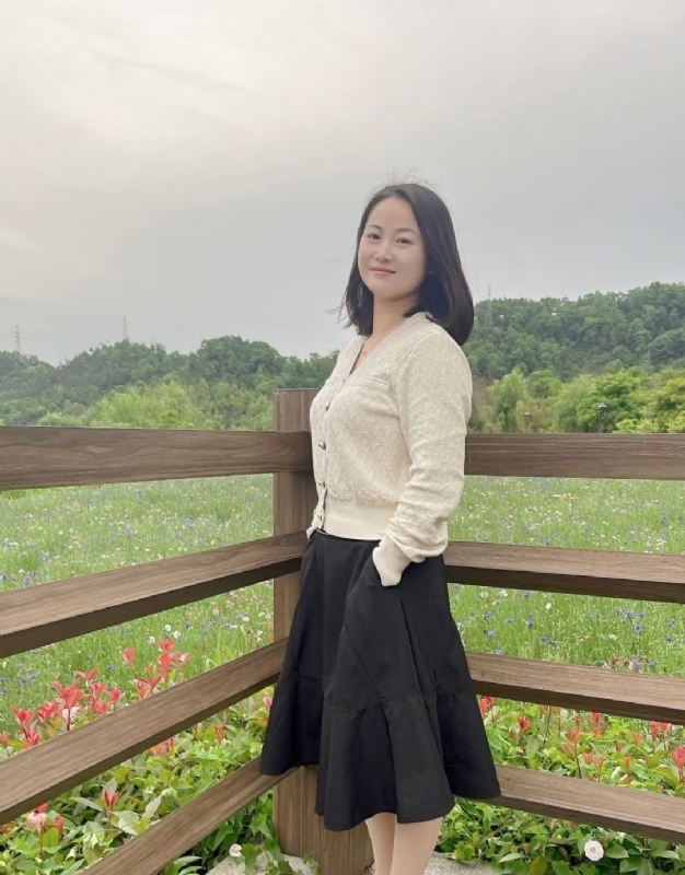 琴儿的第一张照片--连云港相亲服务中心