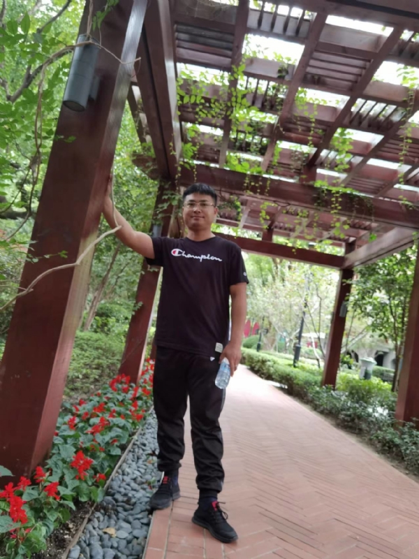 会飞的鱼的第一张照片--连云港相亲服务中心