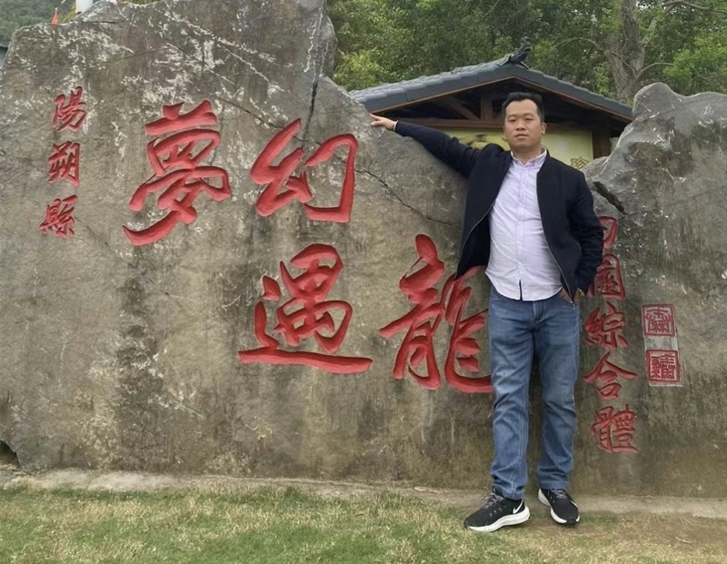 快乐每一天的第一张照片--连云港相亲服务中心